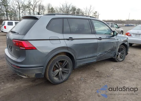 2019 Volkswagen Tiguan 2.0T Se/2.0T Sel/2.0T Sel R-Line/2.0T Sel R-Line Black from USA, damaged, VIN 3VV2B7AX1KM175737